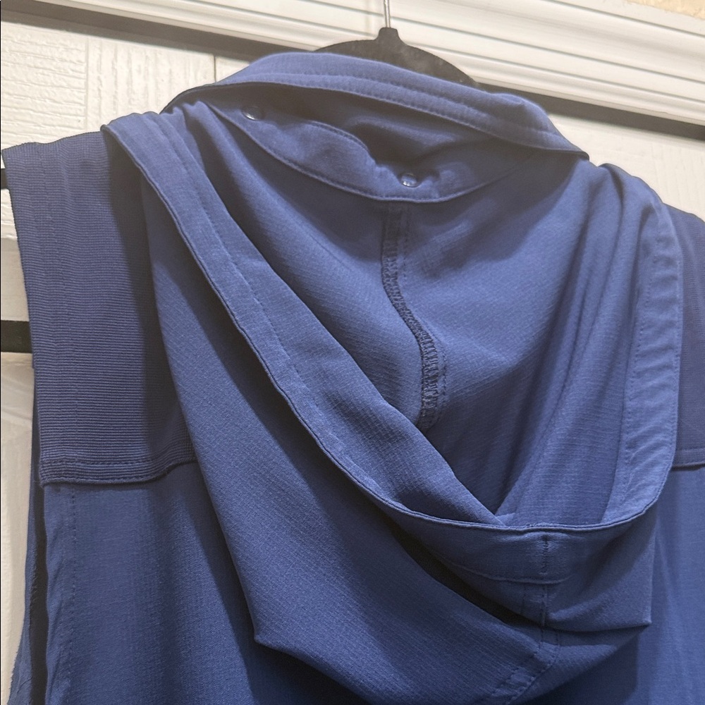 Navy HeartSoul Zip-Up Hoodie scrub vest- Medium - Picture 6 of 6